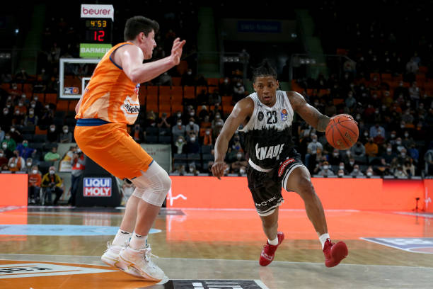 他的成长还 他的成长还